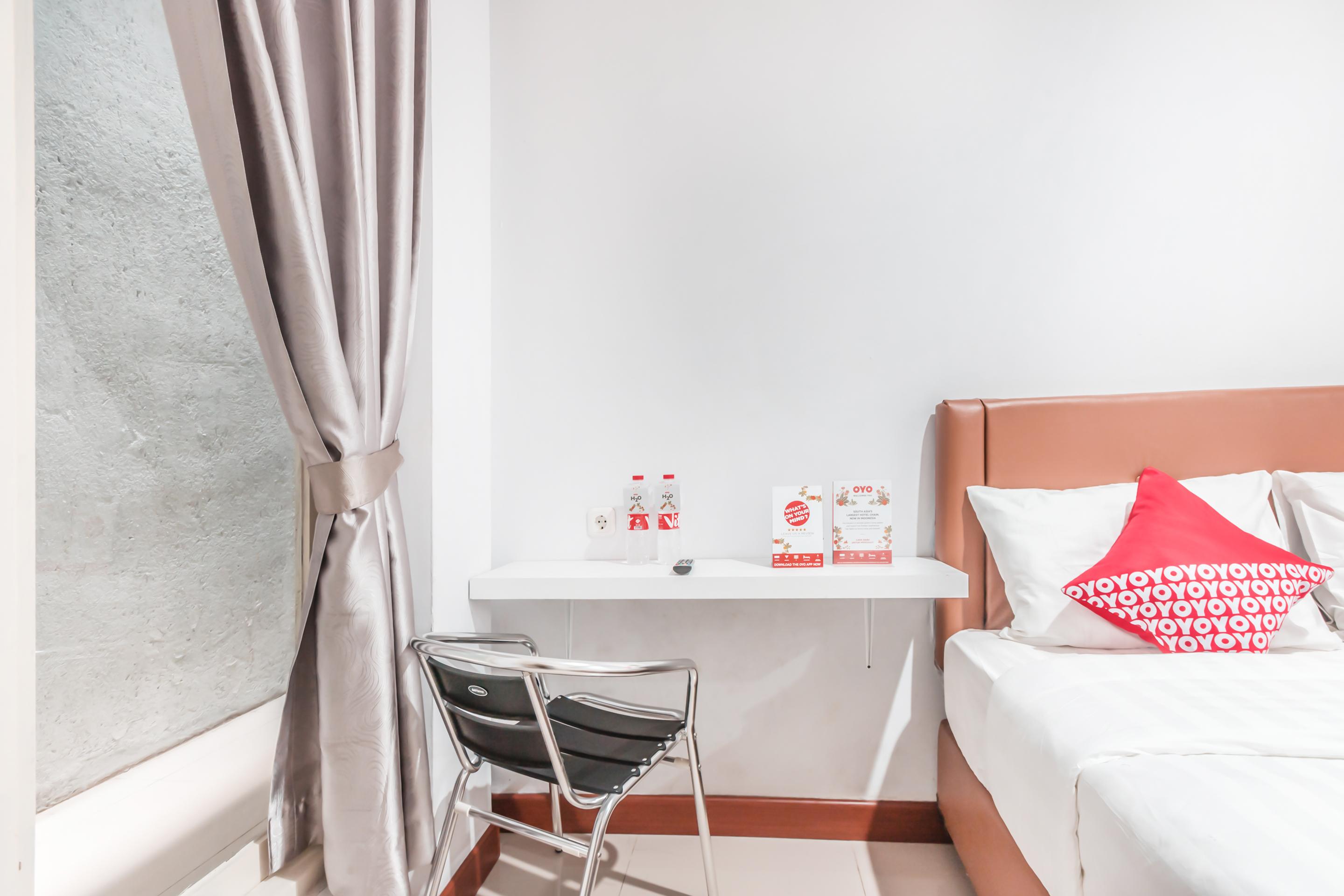 Oyo 1555 Unik Guesthouse Syariah Jakarta Ngoại thất bức ảnh