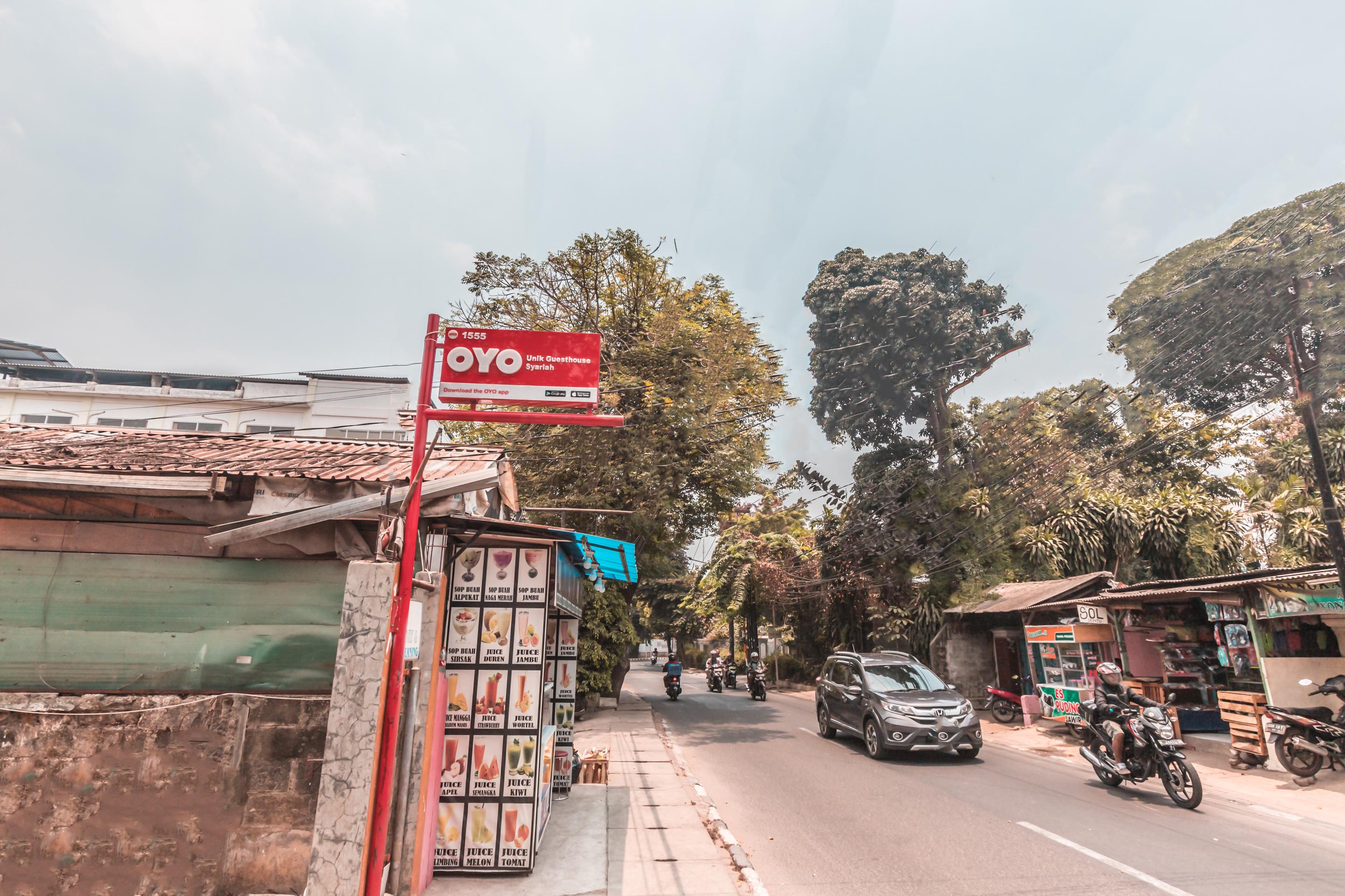 Oyo 1555 Unik Guesthouse Syariah Jakarta Ngoại thất bức ảnh