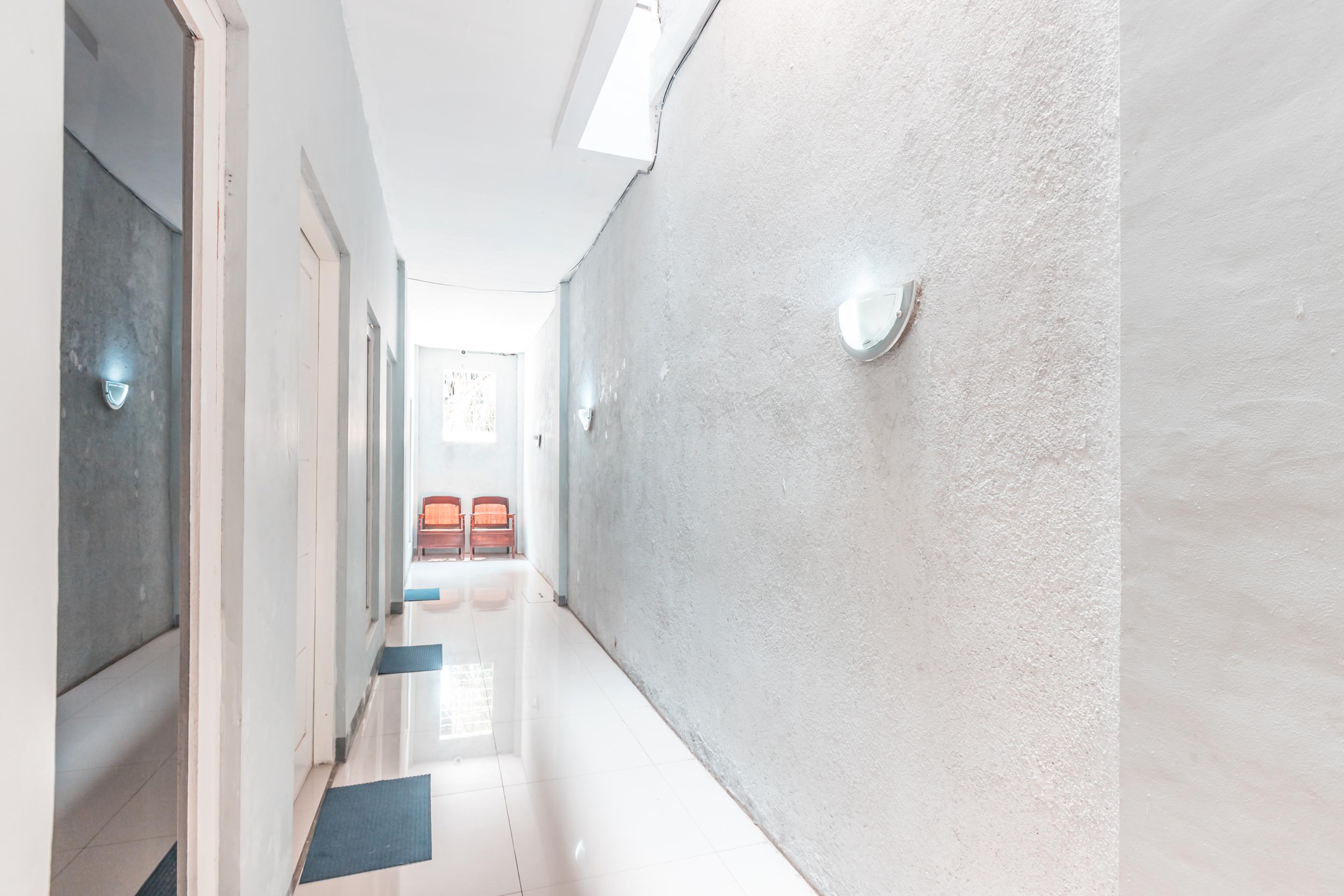Oyo 1555 Unik Guesthouse Syariah Jakarta Ngoại thất bức ảnh