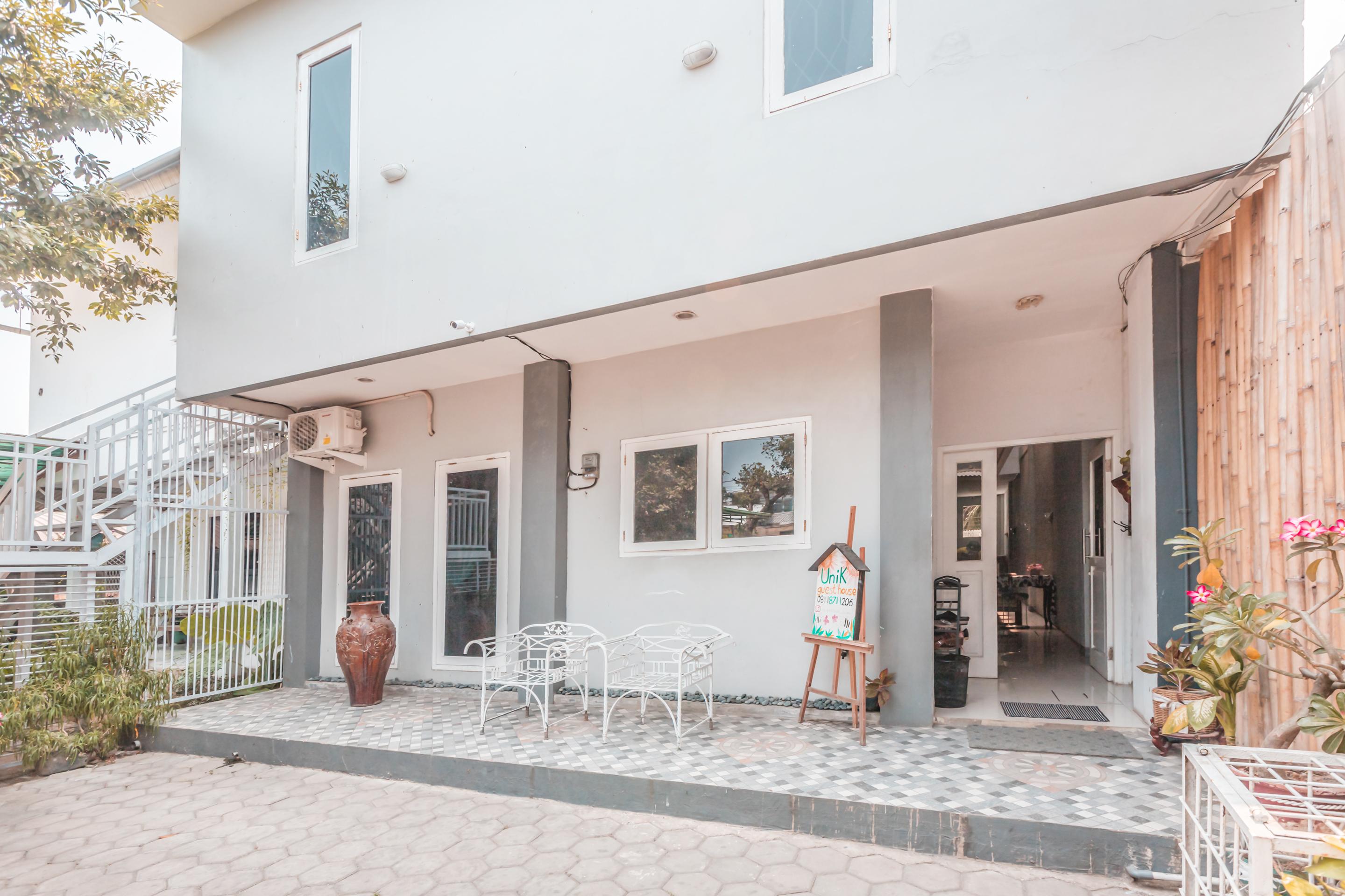 Oyo 1555 Unik Guesthouse Syariah Jakarta Ngoại thất bức ảnh