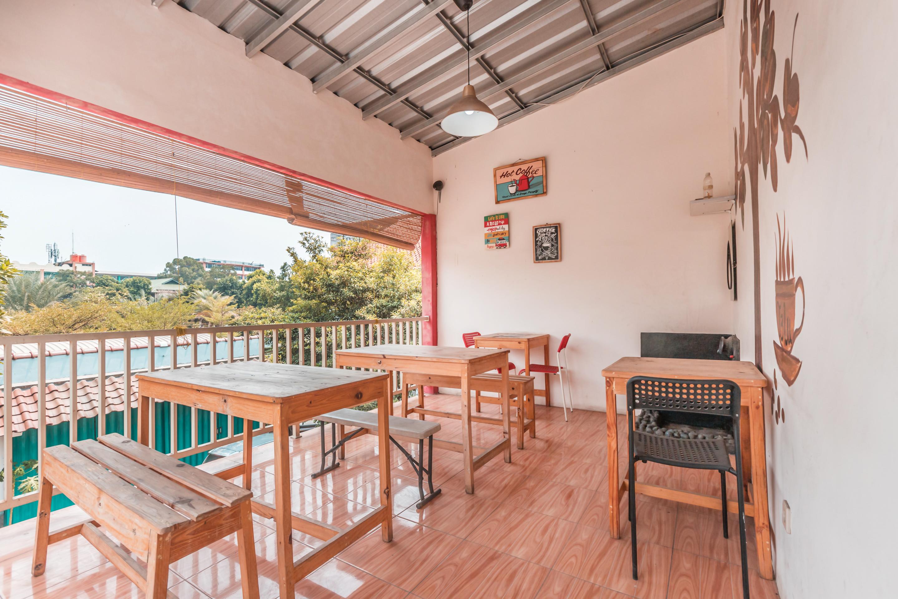 Oyo 1555 Unik Guesthouse Syariah Jakarta Ngoại thất bức ảnh