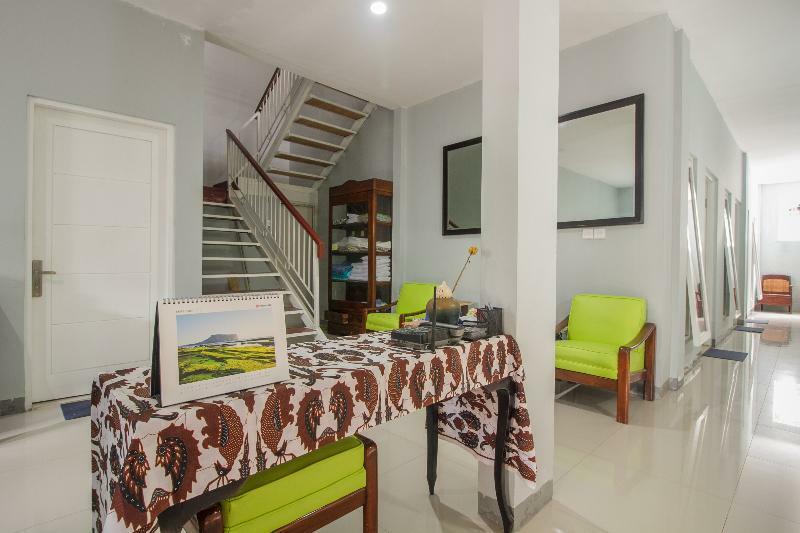Oyo 1555 Unik Guesthouse Syariah Jakarta Ngoại thất bức ảnh